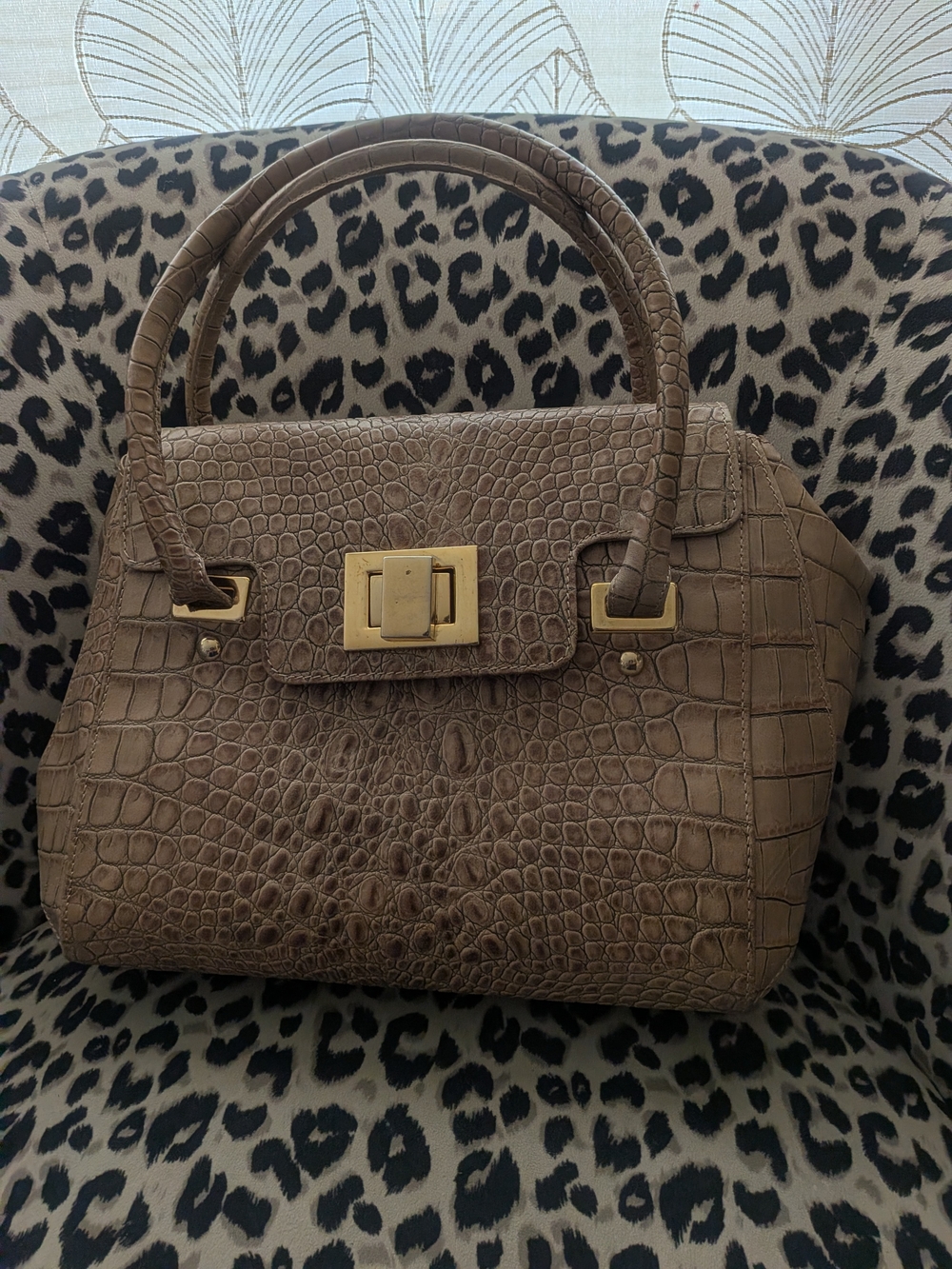crocodile-embossed Claudia Firenze In Taupe Beige With Gold Square T Turn Lock
